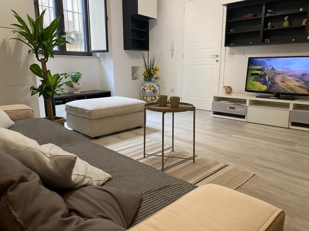 Apartment Alfonzetti-5 Min Walk To Central Train And Bus Station カターニア エクステリア 写真